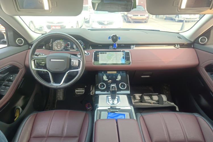 Used Land Rover Range Rover Evoque 2023 Aurora L 249 PS Luxury Edition
