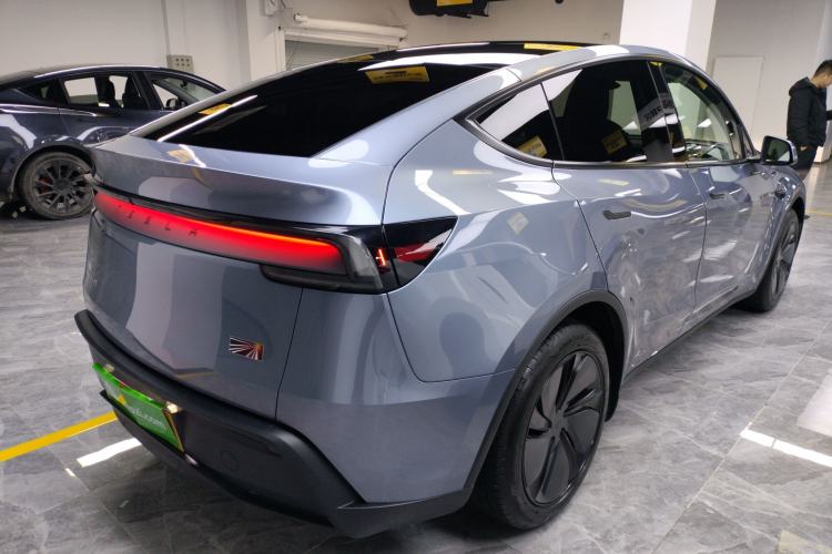 Used Tesla Model Y 2025 Rear-Wheel-Drive Version