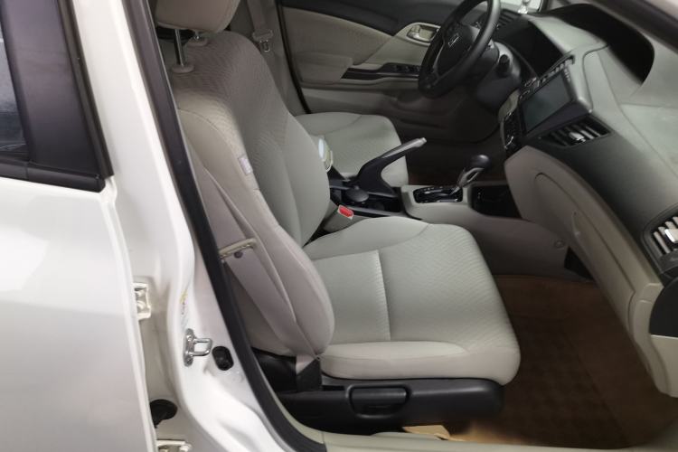 Used Honda Civic 2016 1.8L Automatic Comfort Version
