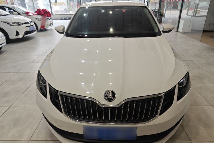 Used Skoda Octavia 2018 1.6L Automatic Comfort Edition
