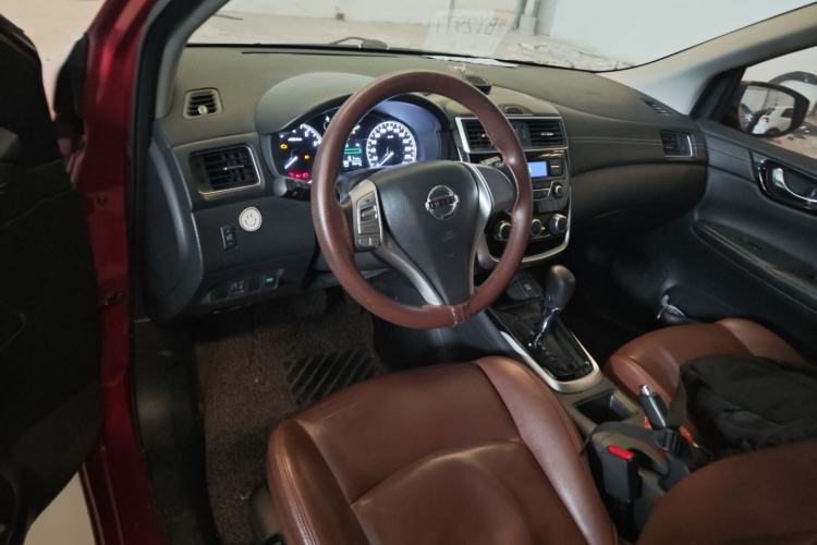 Used Nissan Tiida 2016 1.6L CVT Cool Dynamic Edition
