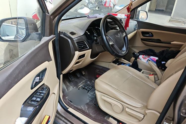 Used Wuling Hongguang 2016 1.5L Restyled S Comfort Version
