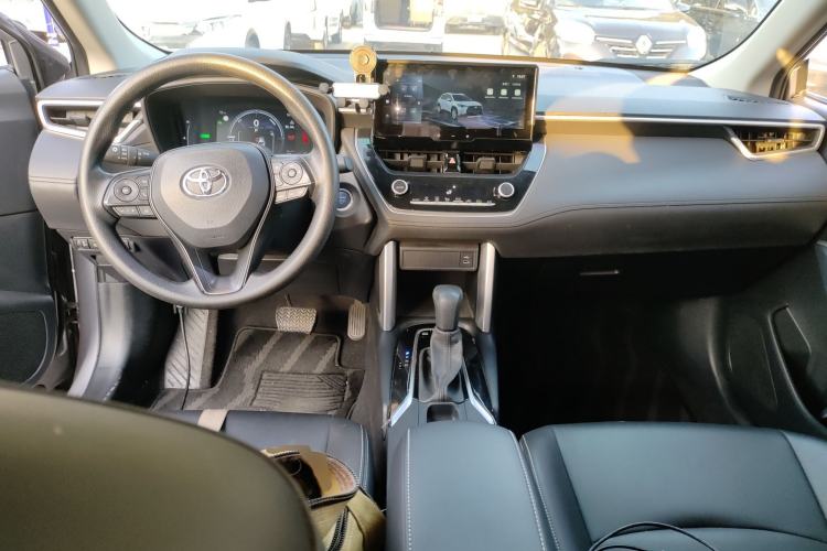 Used Toyota Corolla Cross 2023 Dual-Motor 2.0L Pioneer Edition
