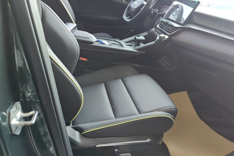 Used Lynk & Co 06 2023 Remix 1.5T Hero
