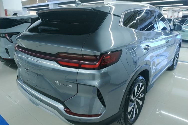 Used BYD Song PLUS New Energy 2024 Honor Edition EV 520km Premium Model
