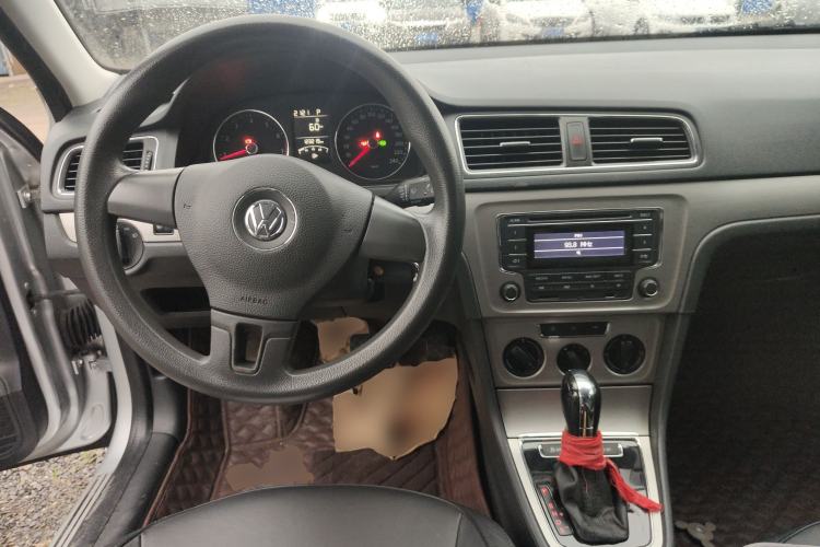 Used Volkswagen Lavida 2013 Restyled Classic 1.6L Automatic Comfort Edition