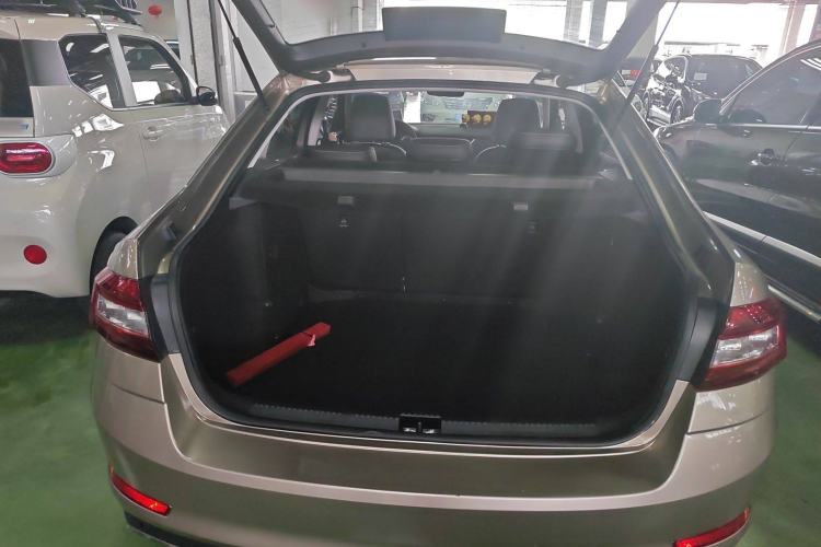 Used Skoda Octavia 2019 1.5L Automatic SmartDrive Comfort Edition China VI Standard
