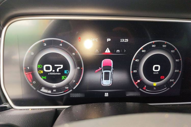 Used Hongqi HS5 2022 Facelifted Version 2.0T Smart Connect Flagship All-Wheel-Drive Edition
