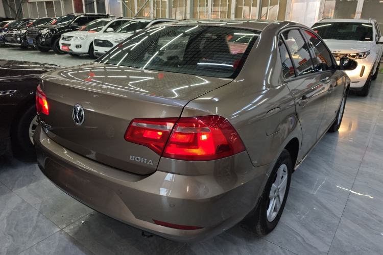 Used Volkswagen Bora 2014 1.6L Automatic Fashion Model