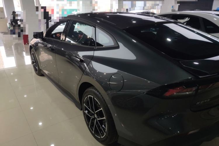 Used Changan UNI-V iDD 2024 Blue Whale Smart Electric iDD 136km Luxury Model