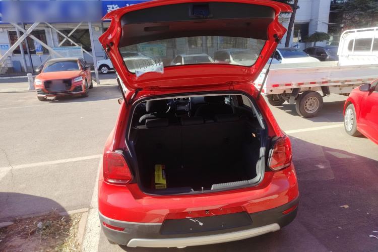 Used Volkswagen Polo 2014 1.6L Cross Polo Automatic