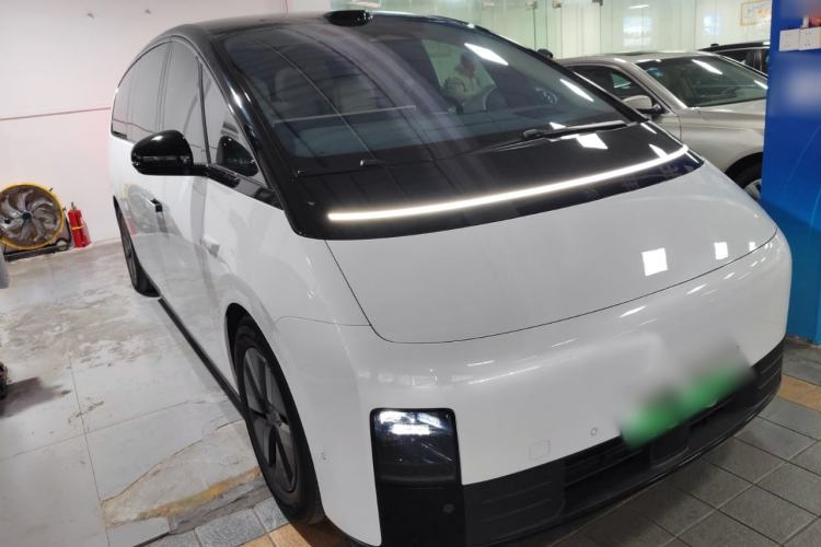 Used Li Auto MEGA 2025 Home Family Special Edition