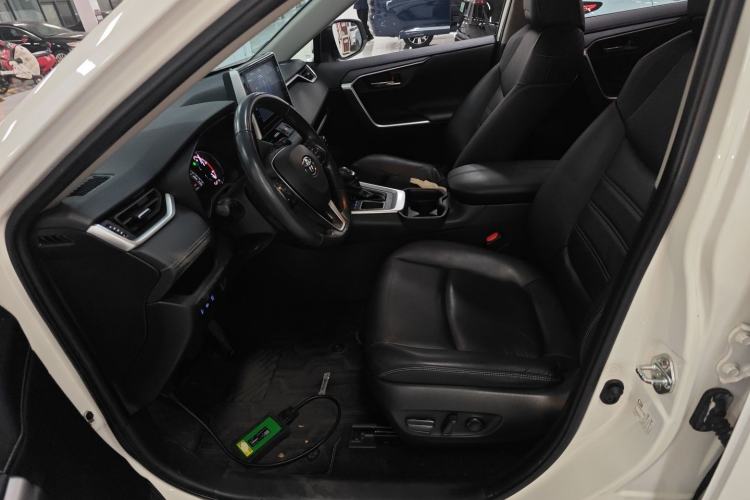 Used Toyota RAV4 2020 2.0L CVT Two-Wheel Drive Fashion PLUS Edition
