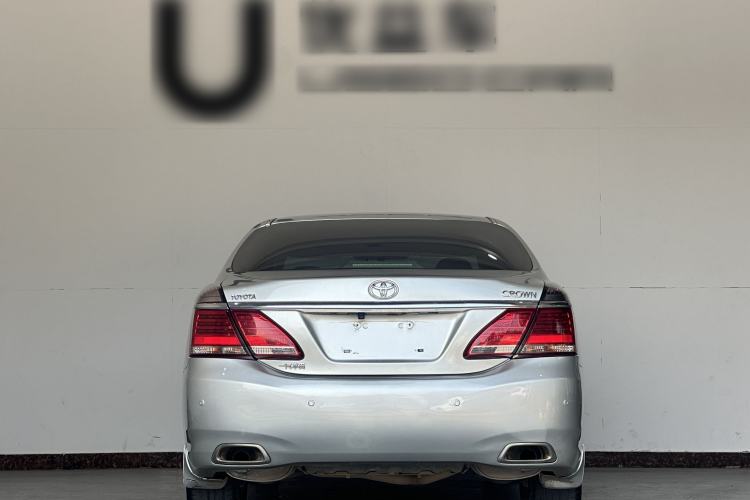 Used Toyota Crown 2012 2.5L Royal Leather Edition
