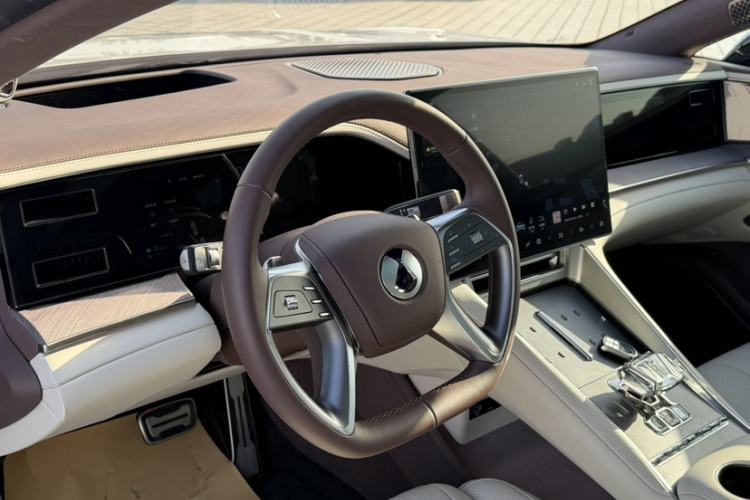 Used Denza Z9GT 2024 1100 Four-Wheel Drive Max Edition
