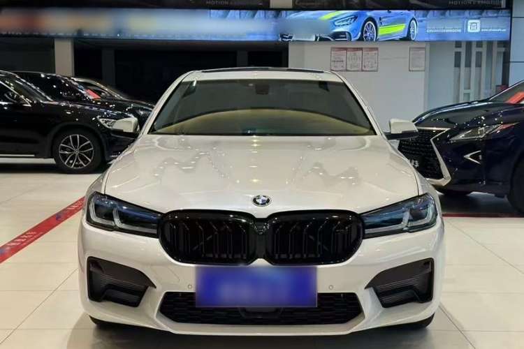 Used BMW 5 Series 2014 520Li Elegant Model
