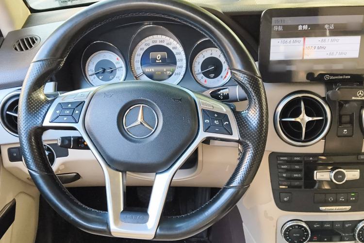 Used Mercedes-Benz GLK-Class 2015 GLK 260 4MATIC Fashion Edition Ultimate Version