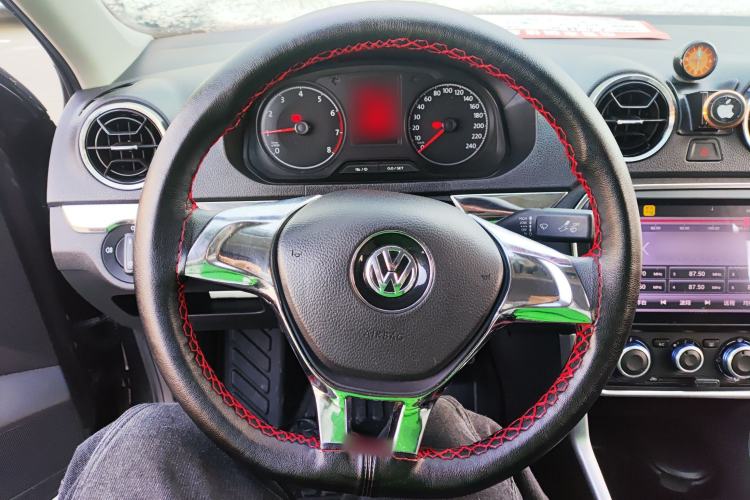 Used Volkswagen Jetta 2017 1.4L Manual Fashion Edition
