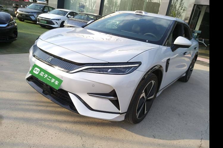 Used BYD Song L EV 2025 Intelligent Driving Version 662 km LiDAR Excellence Edition
