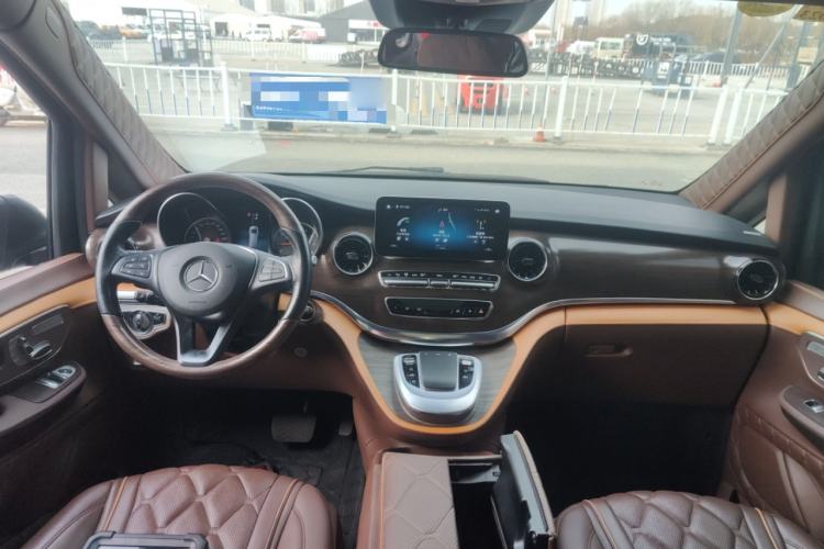 Used Mercedes-Benz V-Class 2020 V 260 Avantgarde Edition
