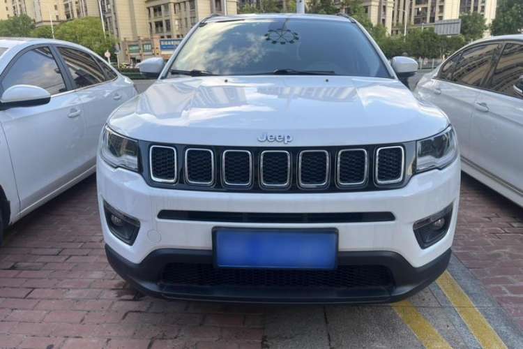 Used  Compass 2017 200T Automatic Family Edition