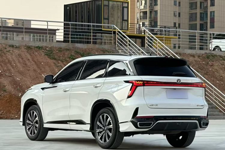 Used Changan CS75 PLUS 2024 3rd Generation Champion Edition 1.5T Intelligent Drive Dynamic Model