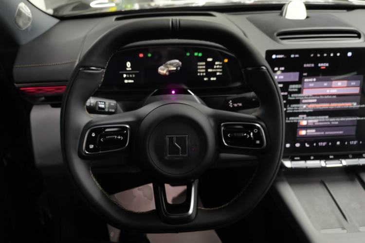 Used Zeekr 7X 2025 100 kWh Long-Range Rear-Wheel Drive with Intelligent Driving Features