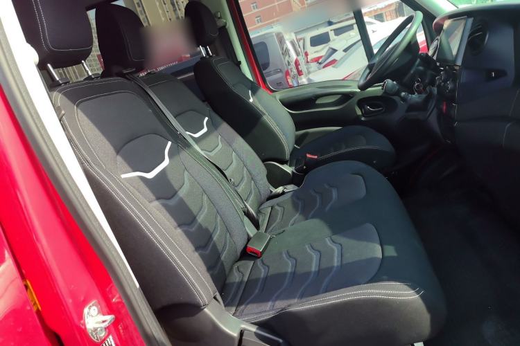 Used Iveco Eurocargo 2021 2.0T Manual Super-Rui Short Wheelbase High-Roof Side-Sliding Door F1A
