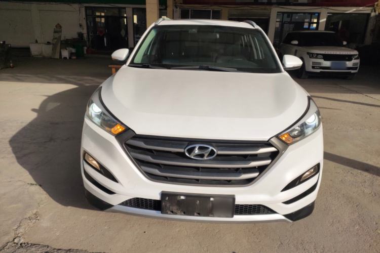 Used Hyundai Tucson 2015 2.0L Automatic Two-Wheel Drive Smart Version