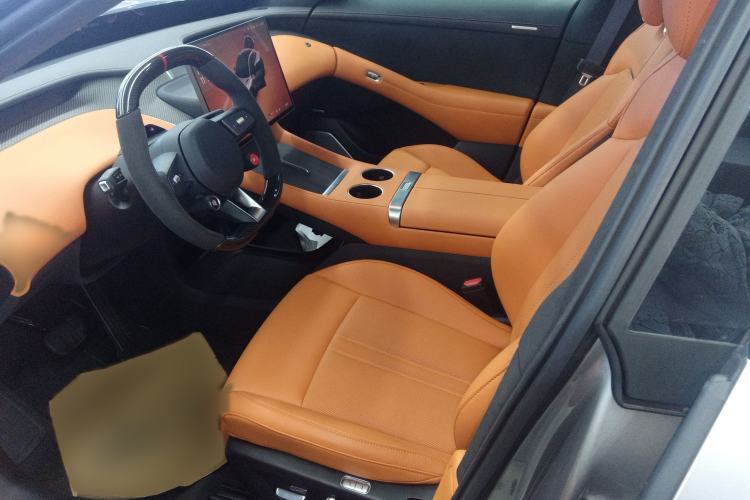 Used  YU7 2025 Ultra-Long Range High-Performance All-Wheel-Drive Max Edition