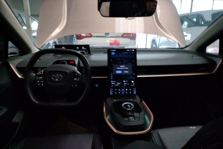 Used Toyota bZ3 2023 616 km Long-Range Premium