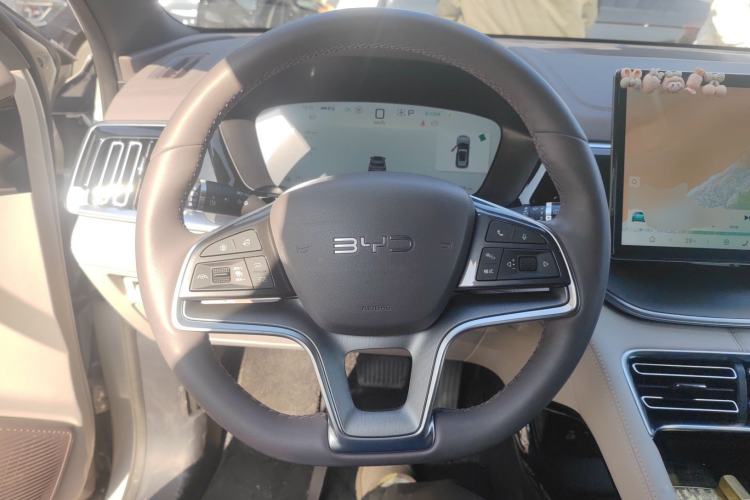 Used BYD Song PLUS New Energy 2024 Honor Edition EV 520km Premium Model
