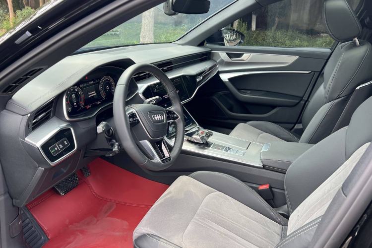 Used Audi A6L 2023 40 TFSI Luxury Dynamic Model
