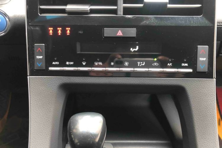 Used Toyota Avalon 2019 Dual-Engine 2.5L Luxury Edition China VI Standard