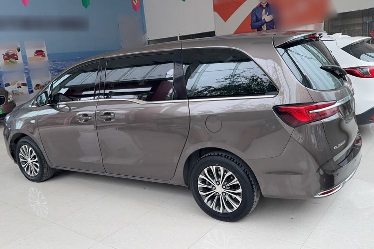 Used Buick GL8 2022 Land Cruiser Executive Class 652T Comfort Model