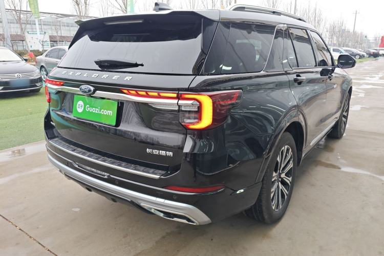 Used Ford Explorer 2024 2.3T EcoBoost Four-Wheel Drive Titanium Edition 7 Seats