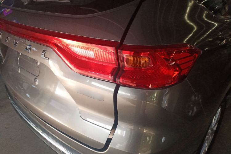 Used Haval M6 2021 PLUS 1.5T DCT Luxury Smart Connectivity Model
