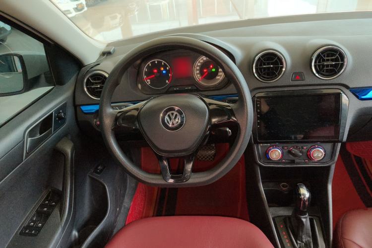 Used Volkswagen Jetta 2019 Dream Edition 1.5L Automatic Fashionable Version
