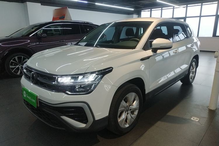 Used Volkswagen Tharu 2023 300TSI Two-Wheel-Drive Crescent Edition