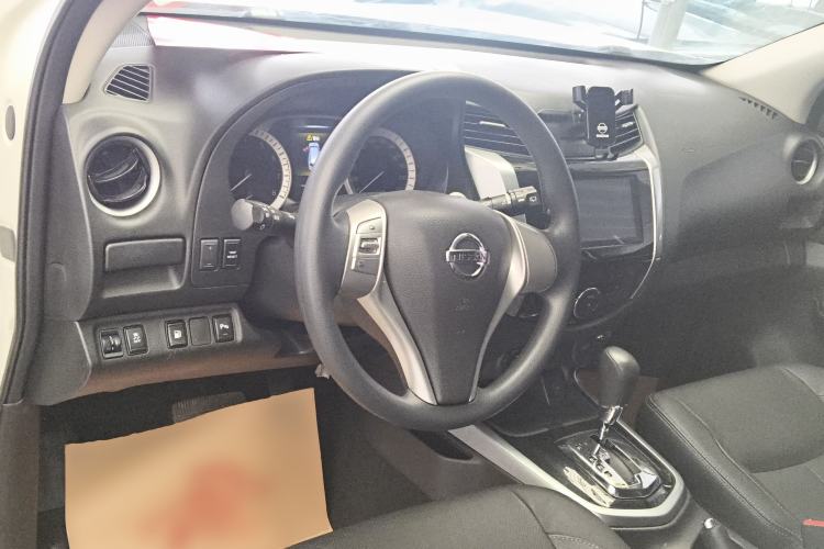 Used Nissan Terra 2018 2.5L Automatic 4x4 Luxury Edition