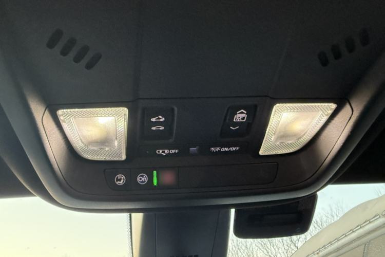 Used Cadillac XT6 2022 2.0T 7-Seater Four-Wheel Drive Luxury Version