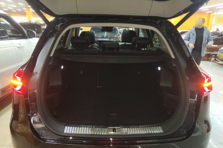 Used Hongqi HS5 2022 Facelifted Version 2.0T Smart Connect Flagship All-Wheel-Drive Edition
