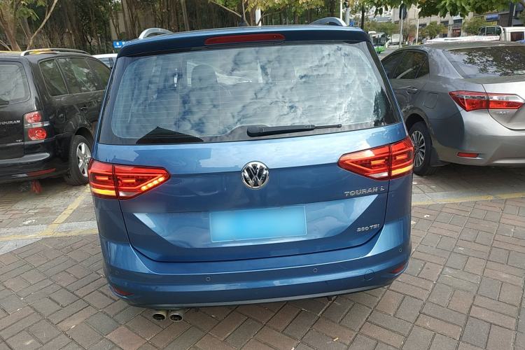 Used Volkswagen Touran 2018 Volkswagen Touran L 280TSI DSG Comfort Edition 7-seater