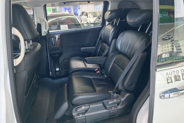 Used Honda Odyssey 2015 2.4L Supreme Edition
