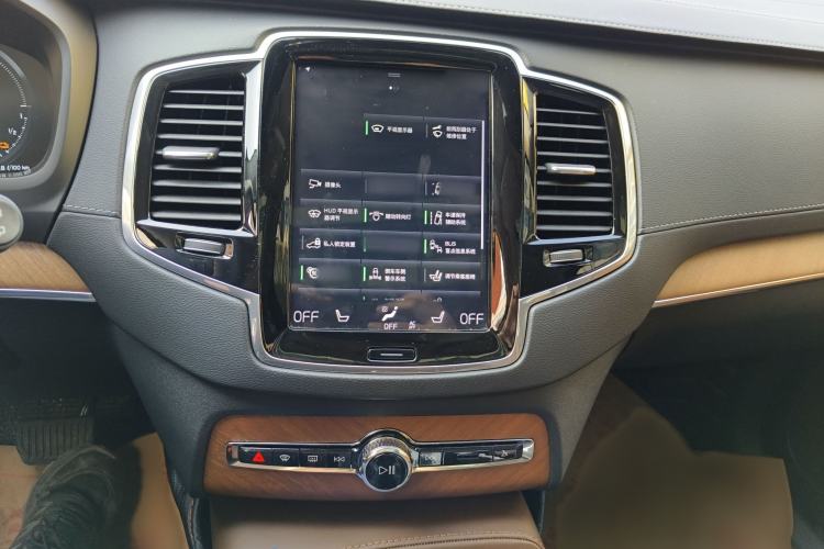 Used Volvo XC90 New Energy 2019 E-Drive Hybrid T8 Prestige 7-Seater China VI Standard
