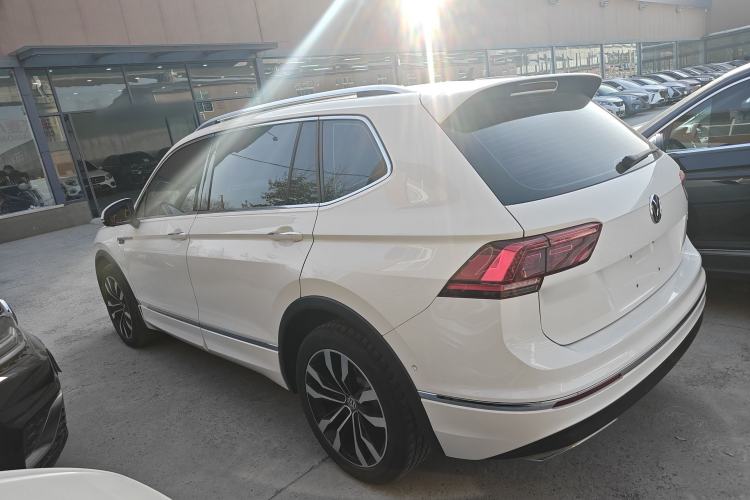 Used Volkswagen Tiguan L 2019 Restyled 330TSI Automatic Two-Wheel Drive R-Line Flagship Version China VI Standard