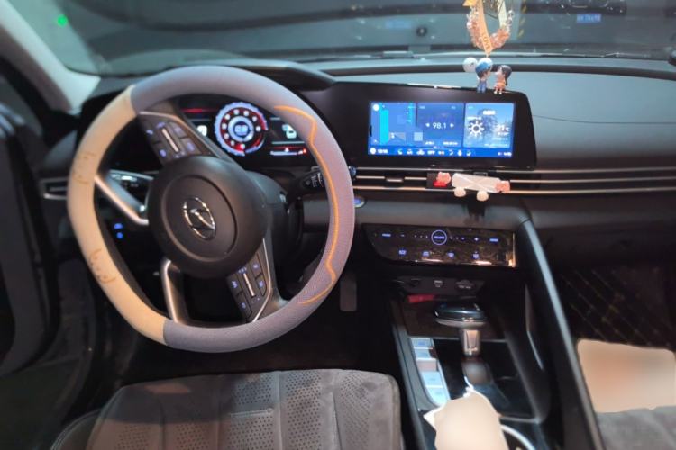 Used Hyundai Elantra 2022 1.5L CVT LUX Prestige Edition