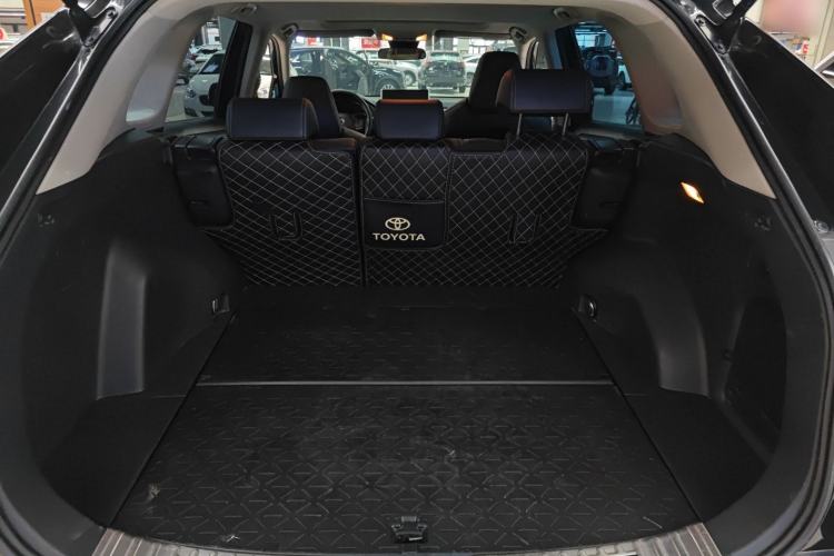 Used Toyota Wildlander 2020 2.0L CVT Two-Wheel Drive Luxury Edition