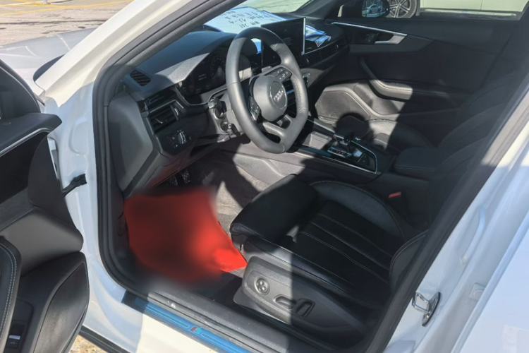 Used Audi A4L 2023 40 TFSI Luxury Dynamic Model
