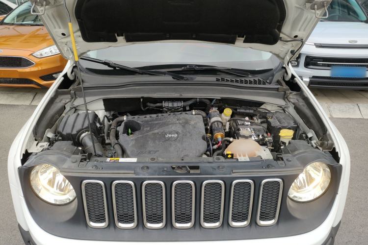 Used  Renegade 2018 Connected Large Screen Version 180T Automatic Jingneng Version
